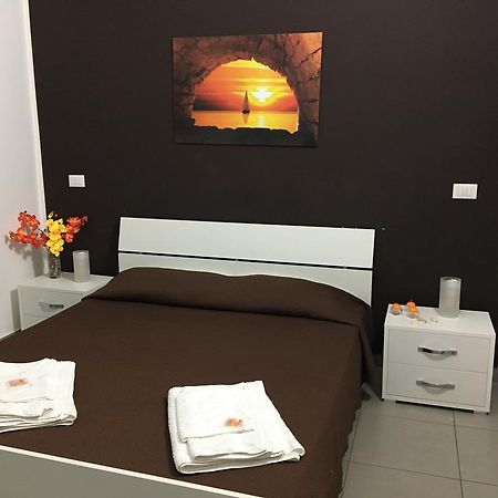 I Tre Colori Della Sicilia Apartment ซานโต สเตฟาโน ดี กามาสตรา ภายนอก รูปภาพ