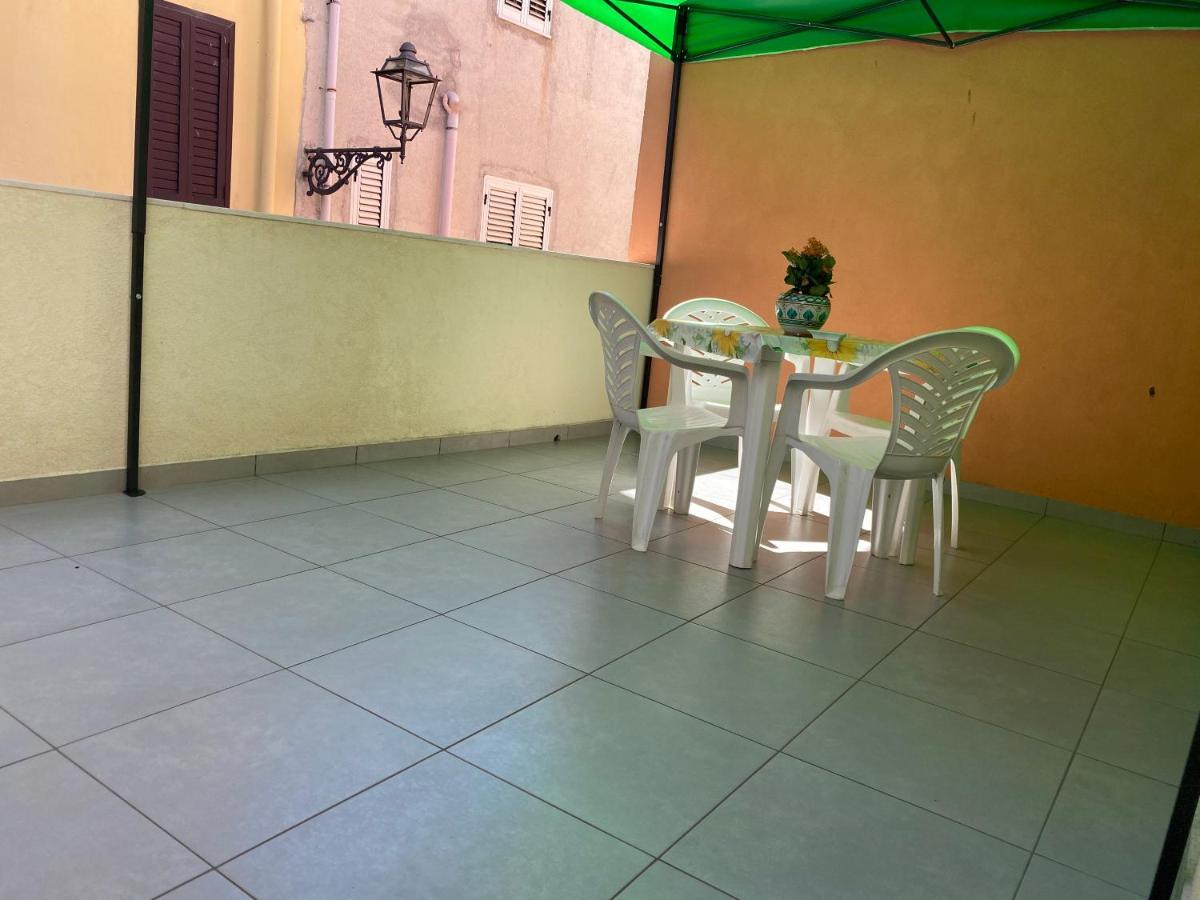I Tre Colori Della Sicilia Apartment ซานโต สเตฟาโน ดี กามาสตรา ภายนอก รูปภาพ