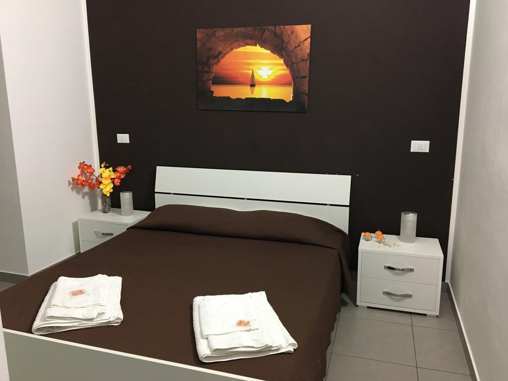 I Tre Colori Della Sicilia Apartment ซานโต สเตฟาโน ดี กามาสตรา ภายนอก รูปภาพ